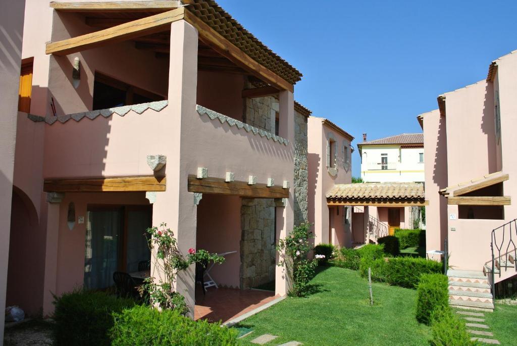 Residence Le Zagare Сан-Теодоро Екстер'єр фото